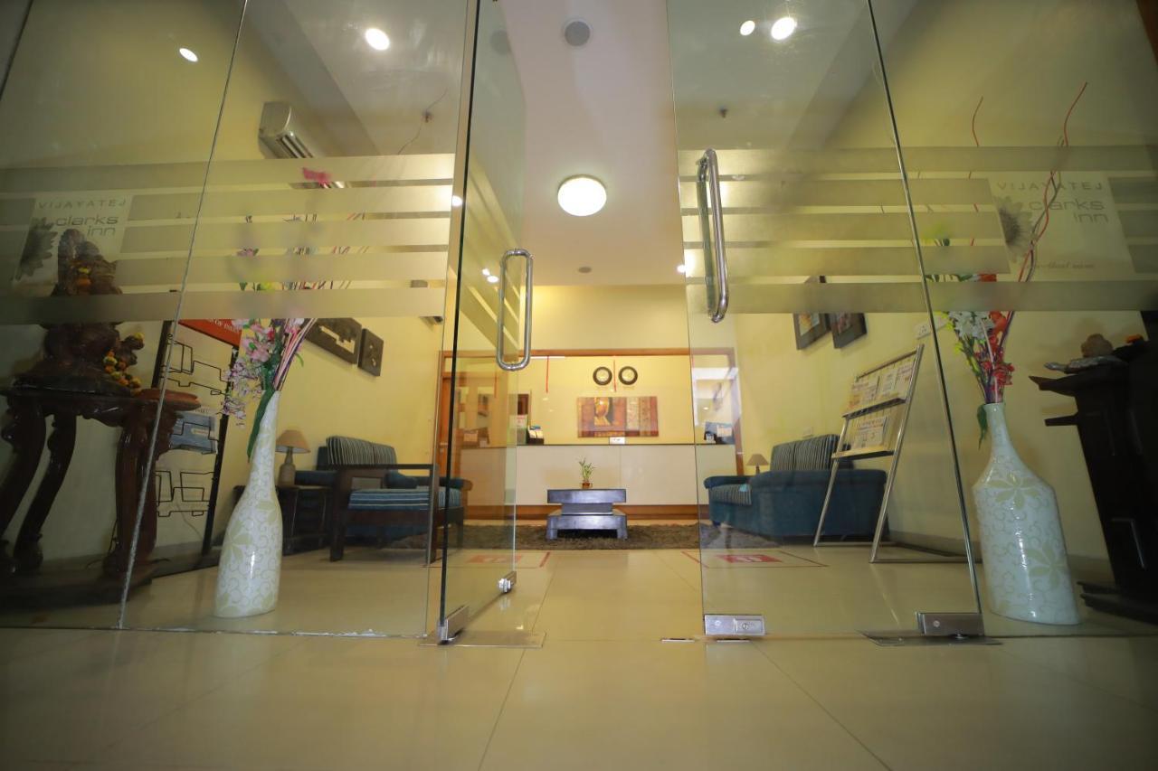 Vijaya Tej Clarks Inn Patna  Exterior foto